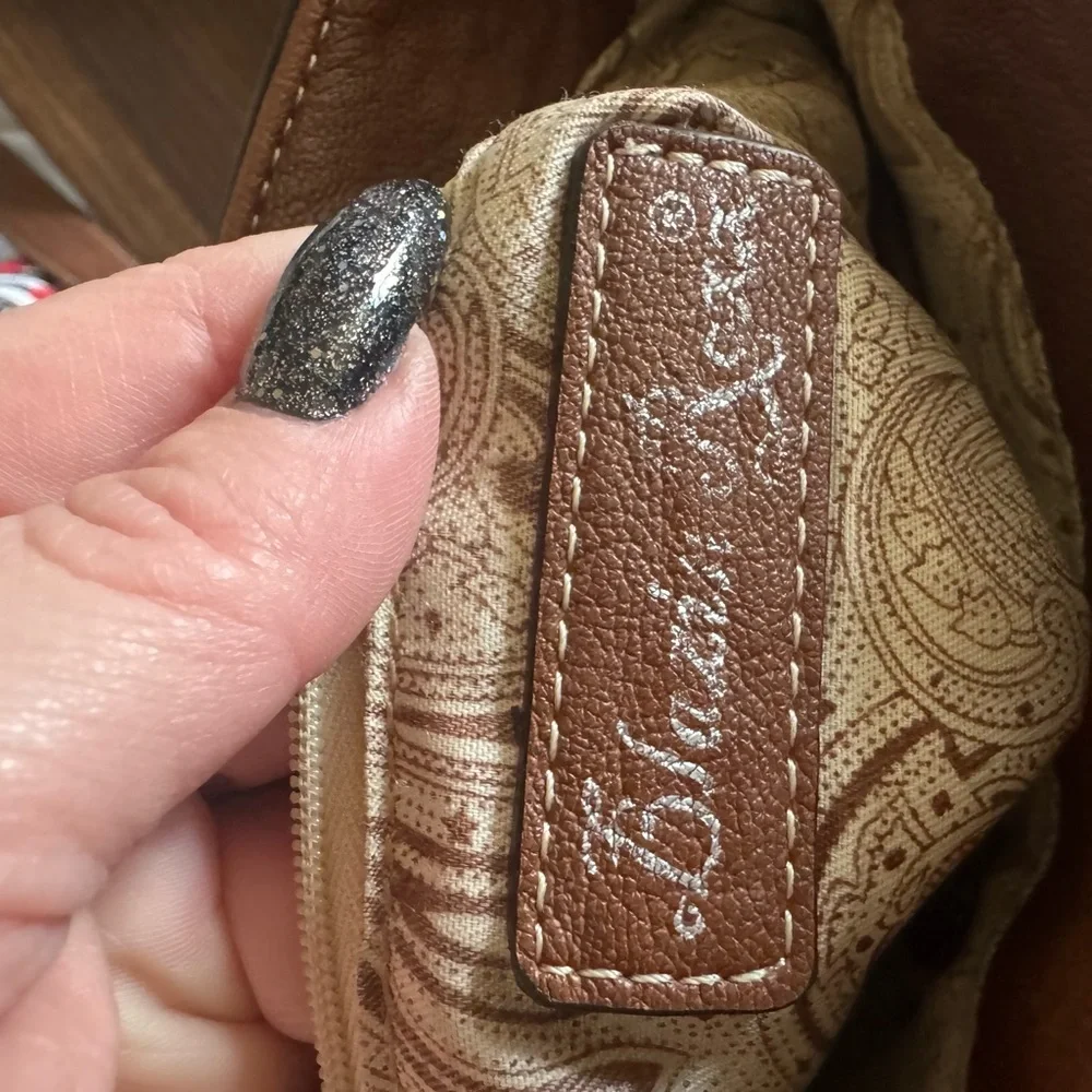 Blazin Roxx Brown and Tan Crossbody Bag - Picture 6 of 6